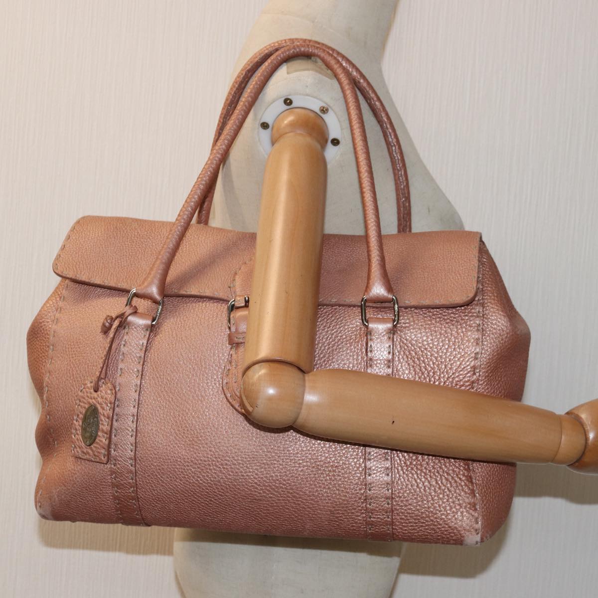 FENDI Shoulder Bag Leather Pink Auth ep4380