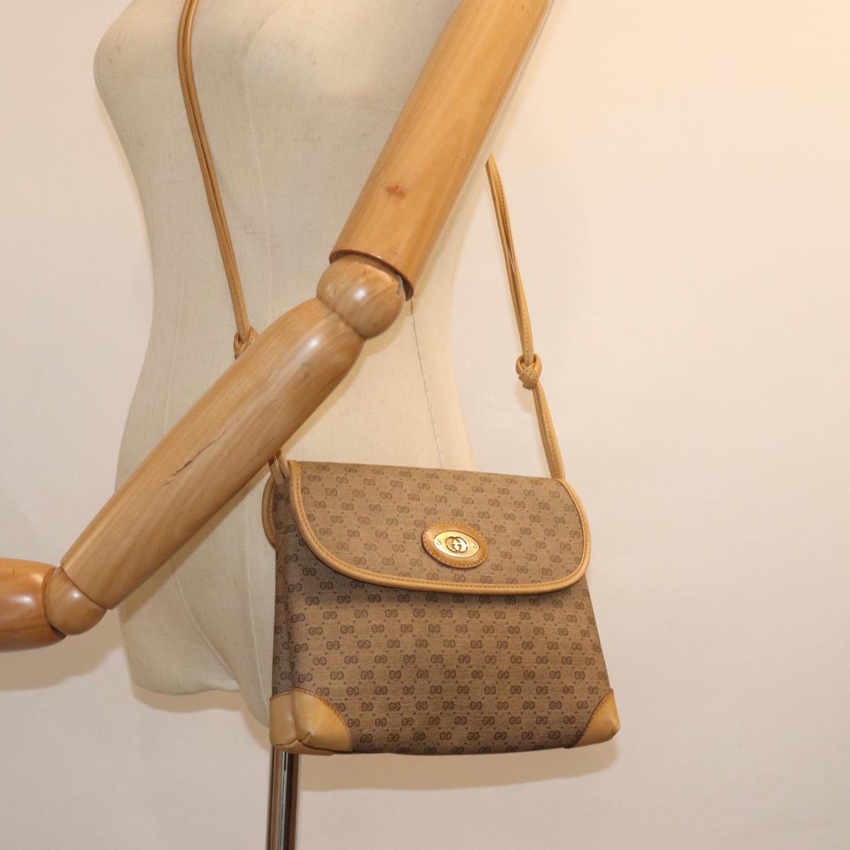 GUCCI Micro GG Supreme Shoulder Bag PVC Beige 49 007 5548 Auth ep4382