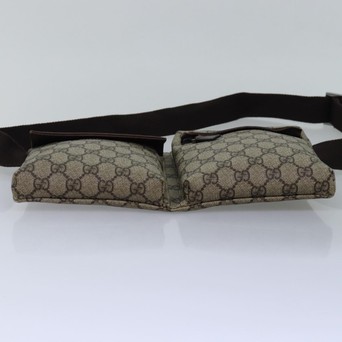 GUCCI GG Supreme Waist bag PVC Beige 28566 Auth ep4576