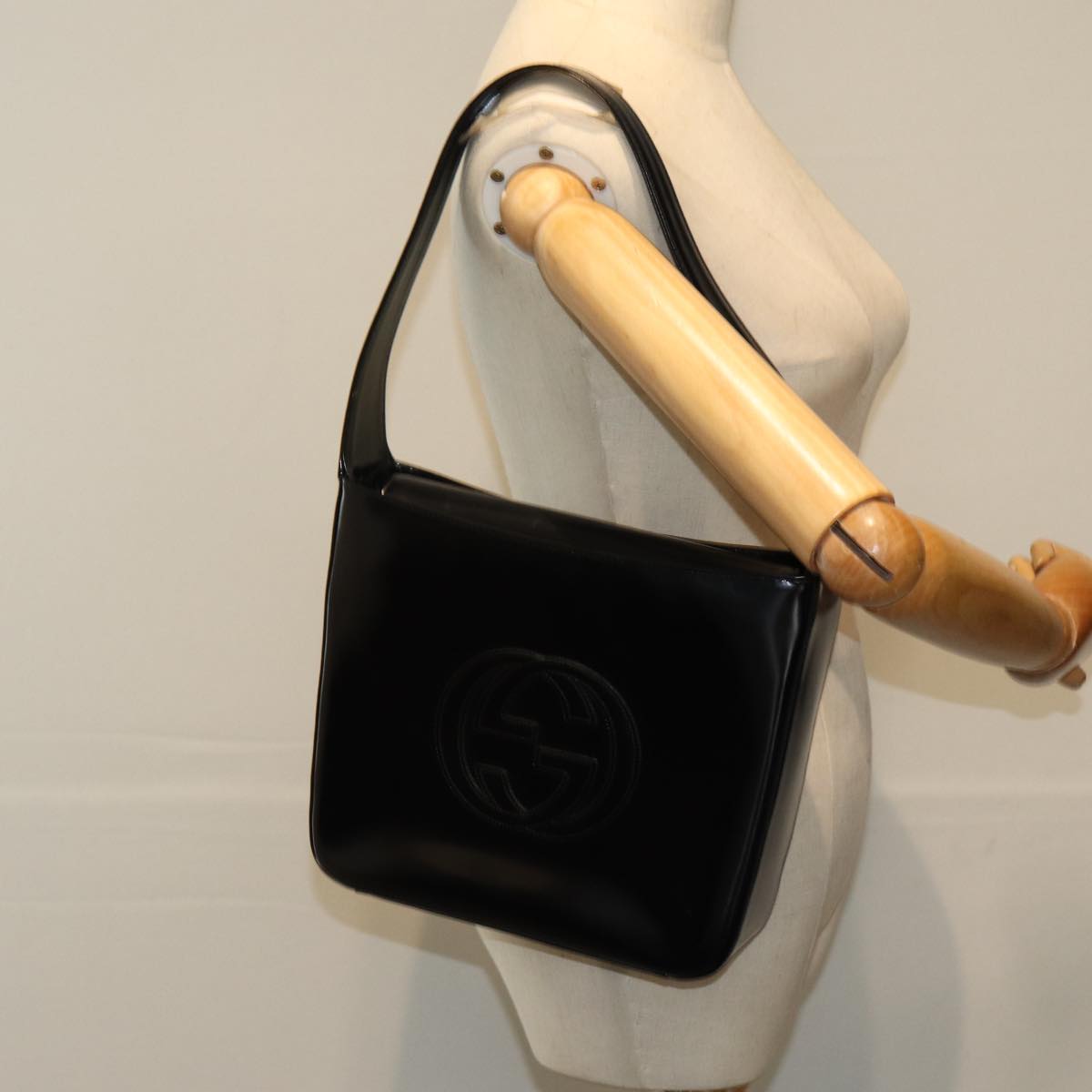 GUCCI Shoulder Bag Enamel Black 000 1013 0506 Auth ep4698