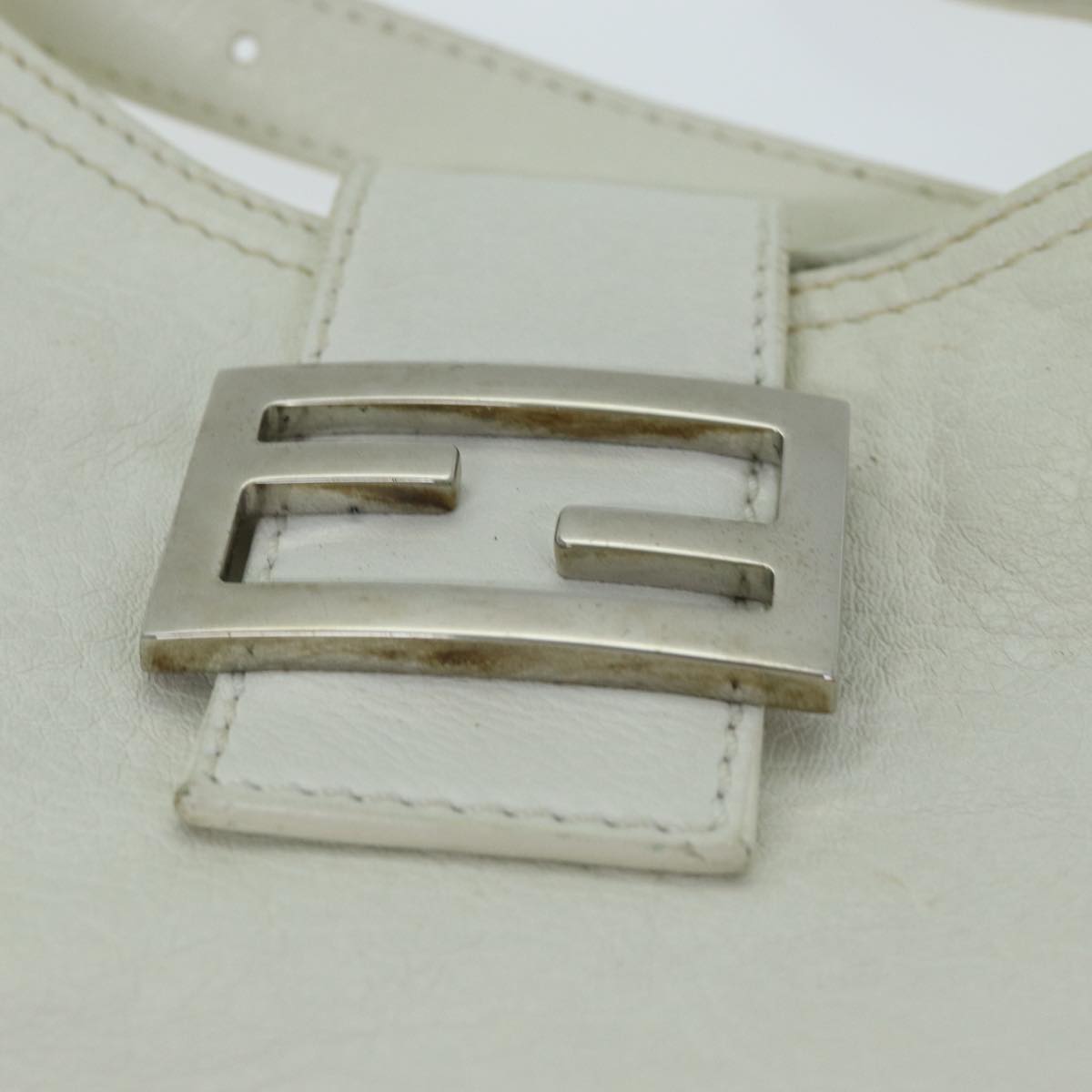 FENDI Mamma Baguette Shoulder Bag Leather White Auth ep4700