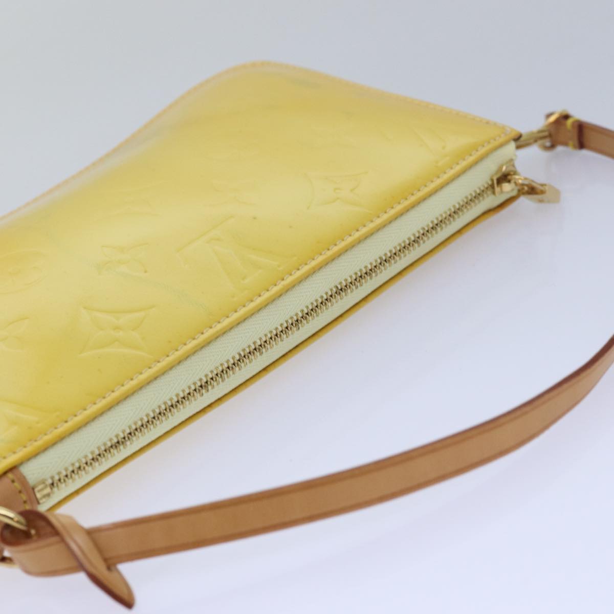 LOUIS VUITTON Vernis Lexington Accessory Pouch Lime Yellow M91058 LV Auth ep4712