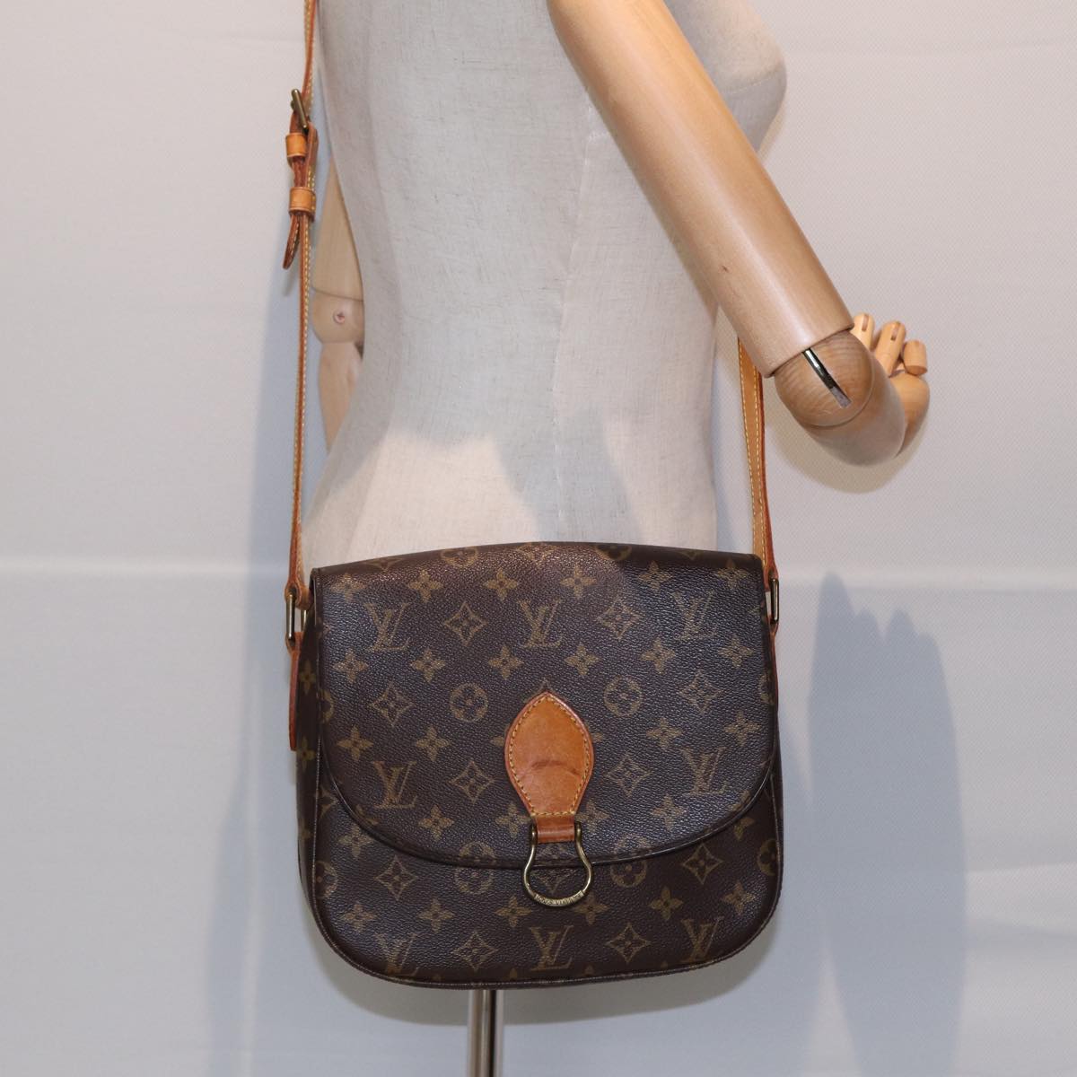 LOUIS VUITTON Monogram Saint Cloud GM Shoulder Bag M51242 LV Auth ep4949