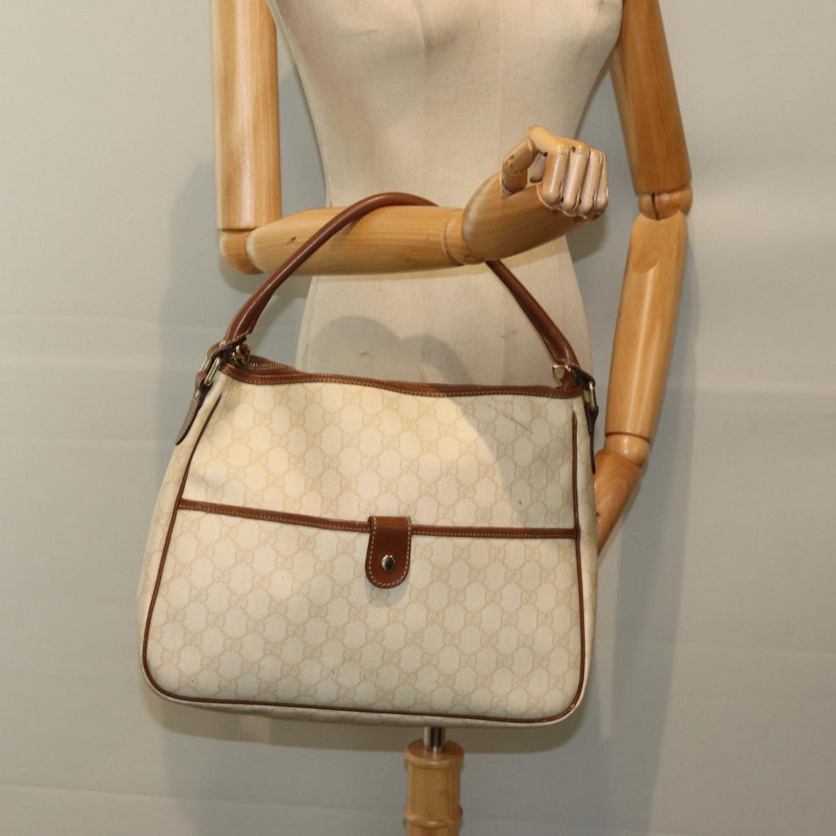 GUCCI GG Supreme Shoulder Bag PVC Leather White Auth ep5061