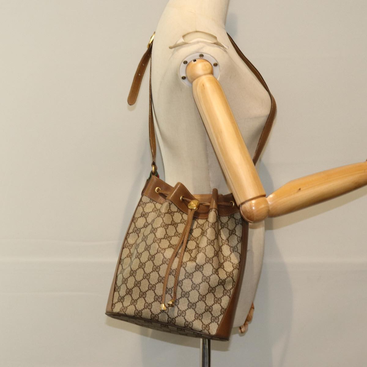 GUCCI GG Supreme Web Sherry Line Shoulder Bag PVC Beige 72 02 034 Auth ep5067