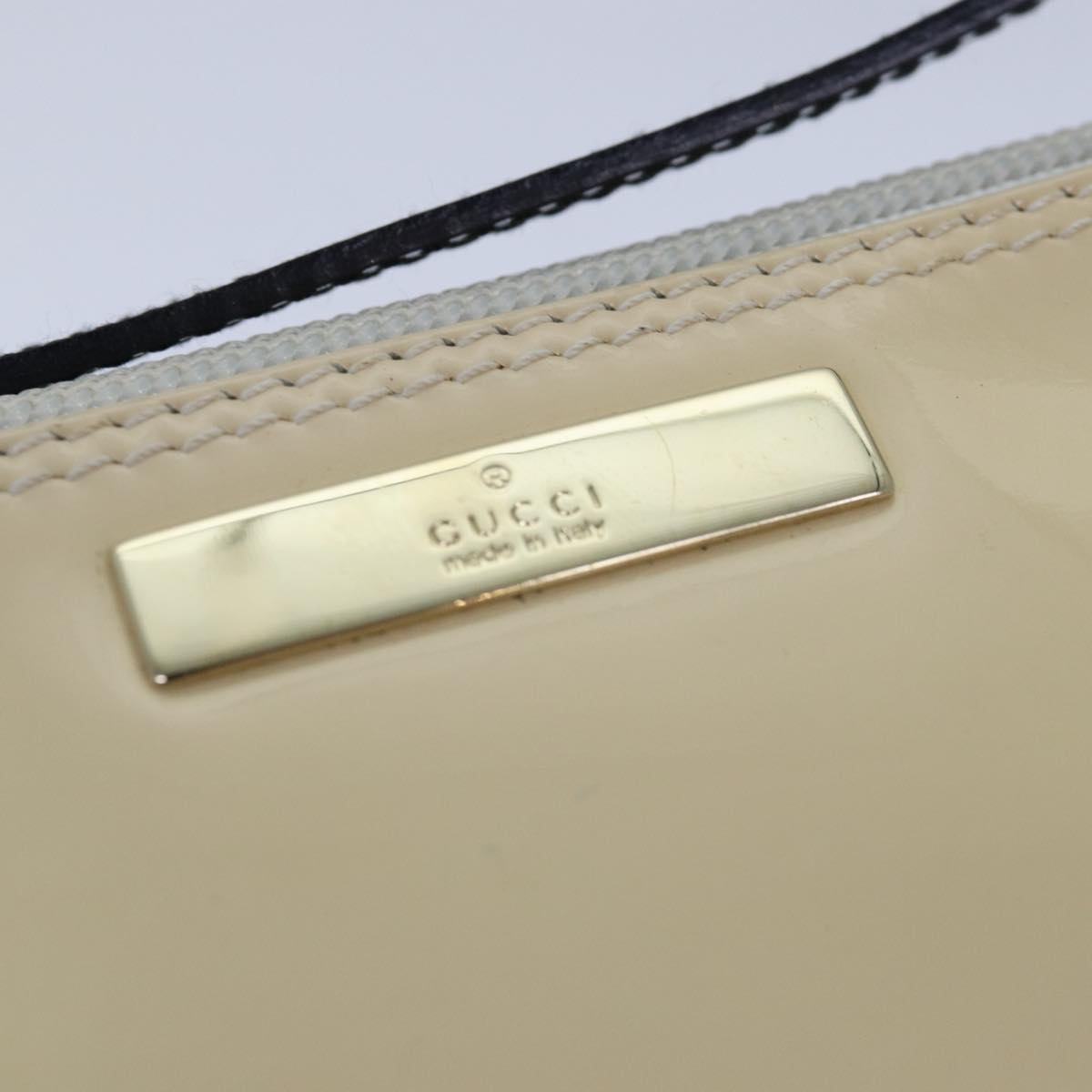 GUCCI Accessory Pouch Patent leather Vanilla Gold 039 1103 2123 Auth ep5087