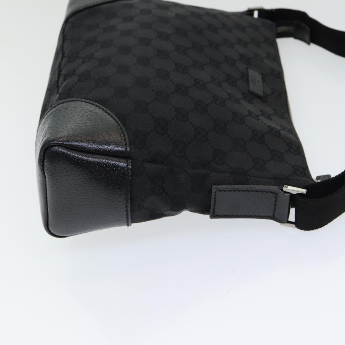 GUCCI GG Canvas Shoulder Bag Black Auth ep5103