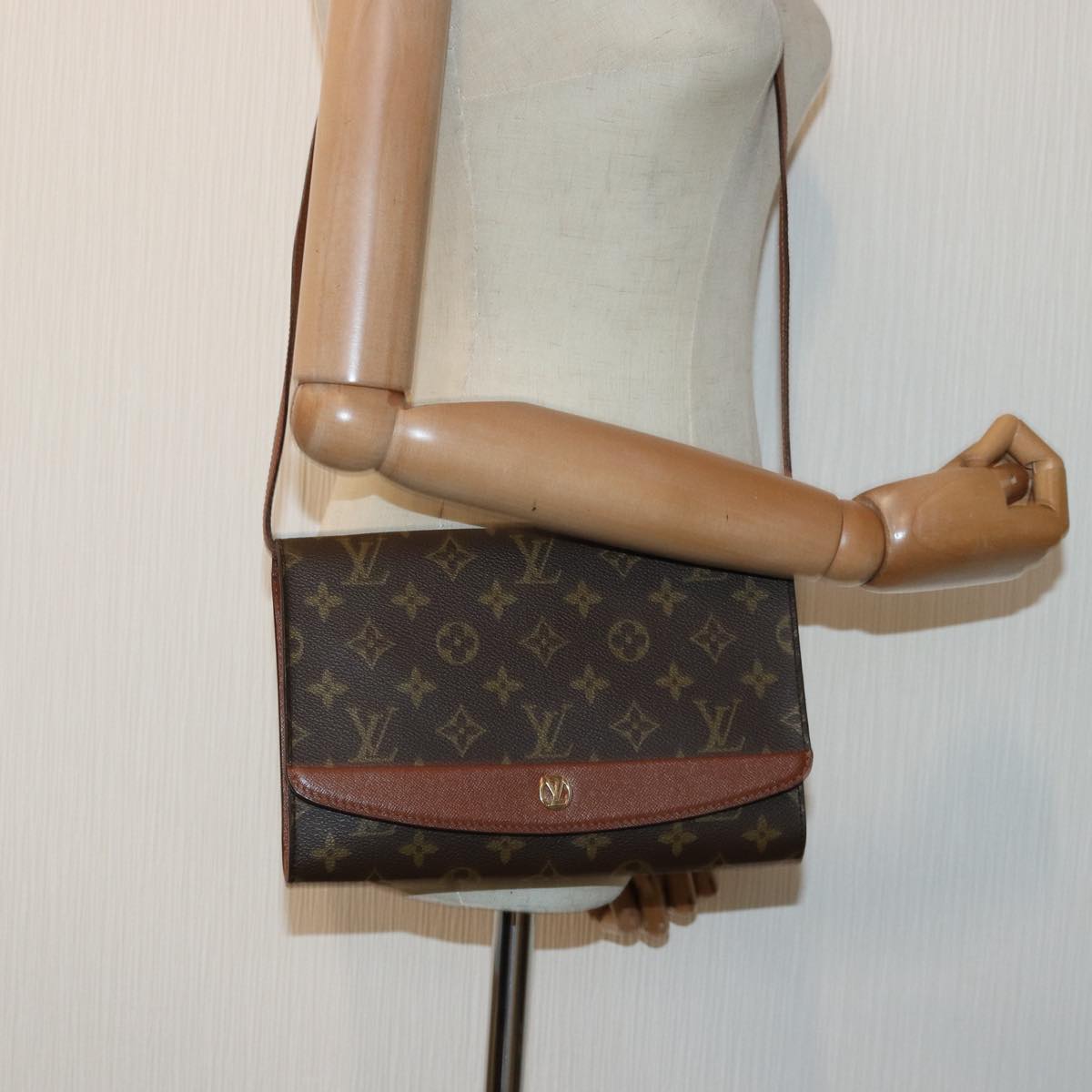 LOUIS VUITTON Monogram Bordeaux 24 Shoulder Bag M51798 LV Auth ep5187