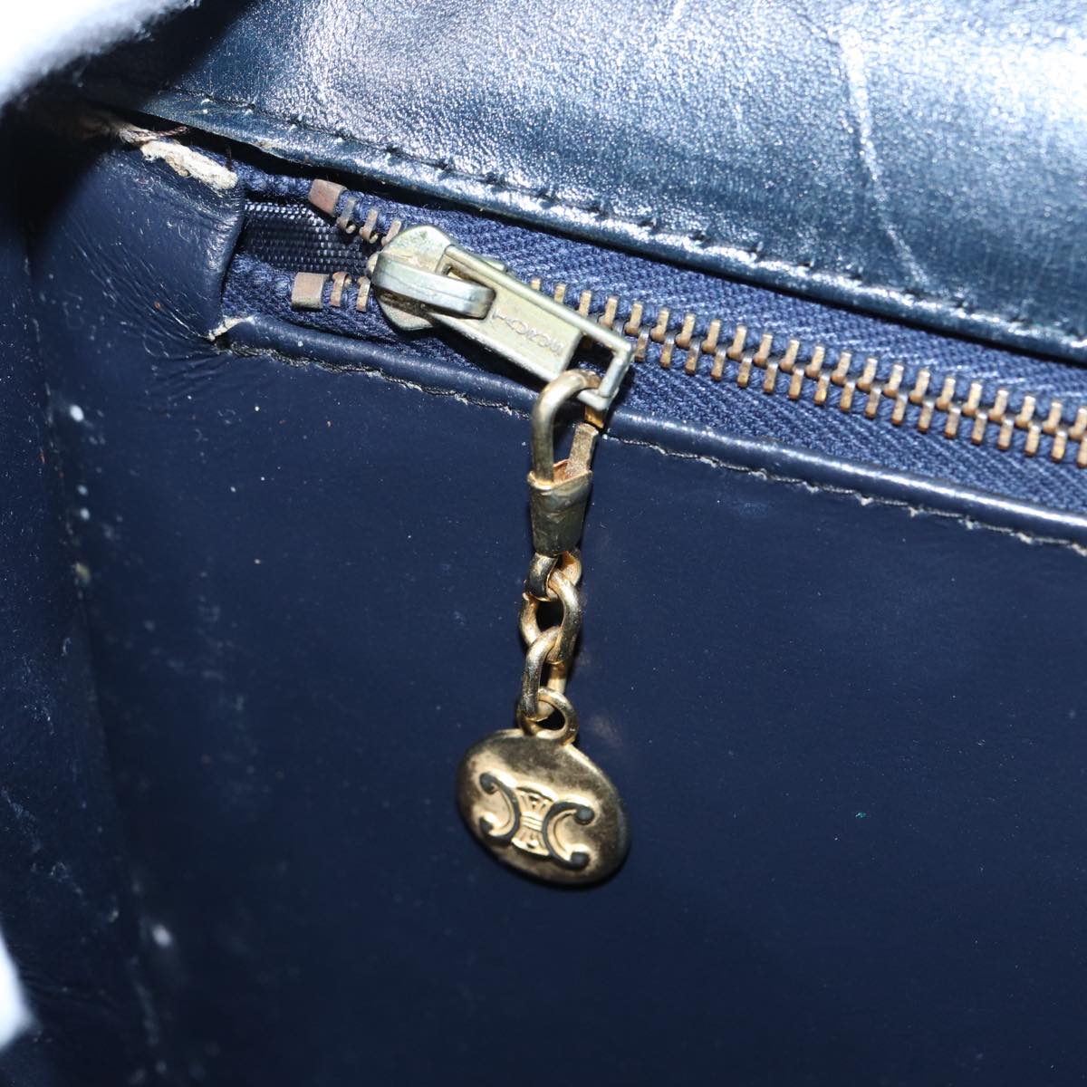 CELINE C Sulky Shoulder Bag Navy Gold Auth ep5332