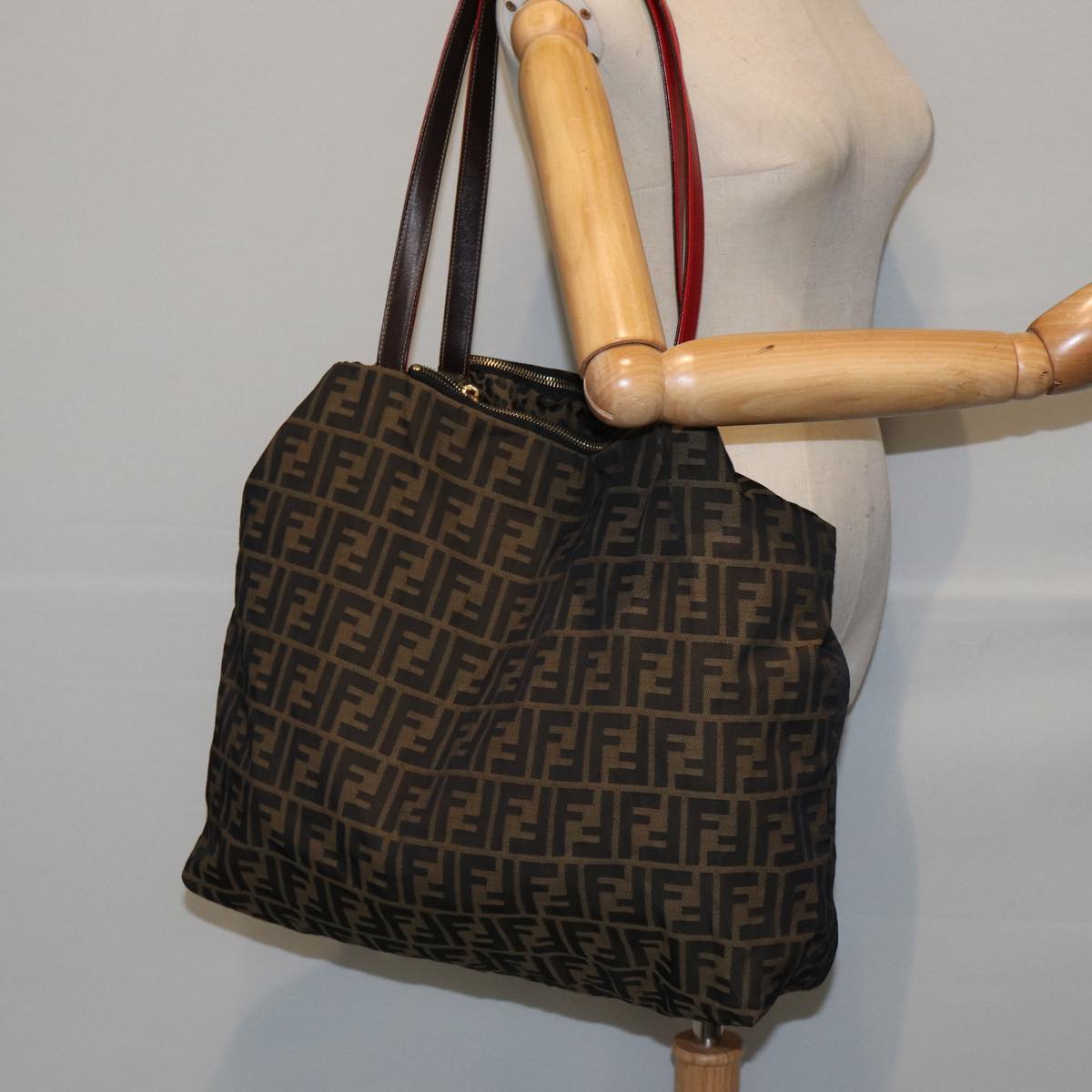 FENDI Zucca Canvas Tote Bag Brown Black gold Auth ep5516