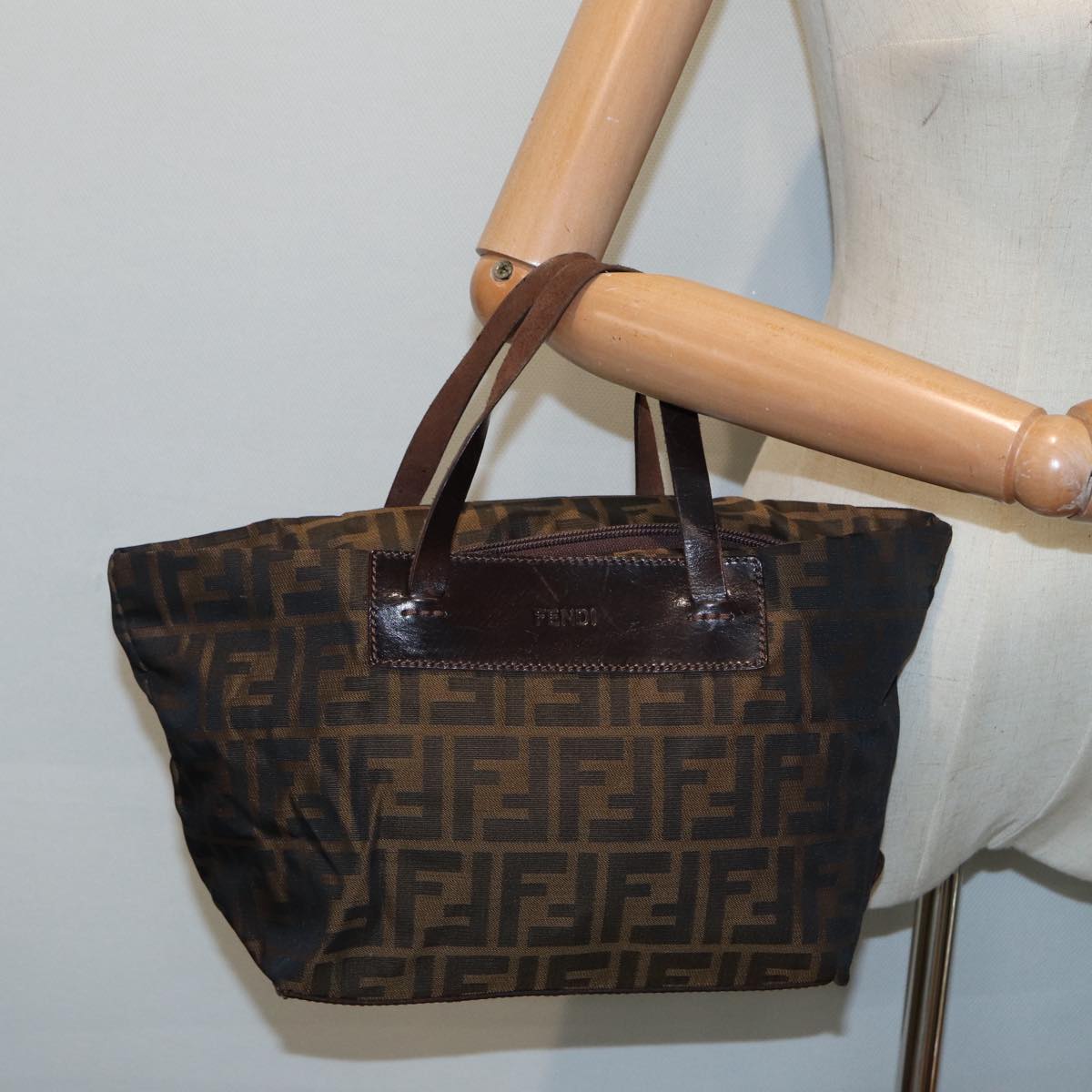 FENDI Zucca Canvas Hand Bag Brown Black Auth ep5621