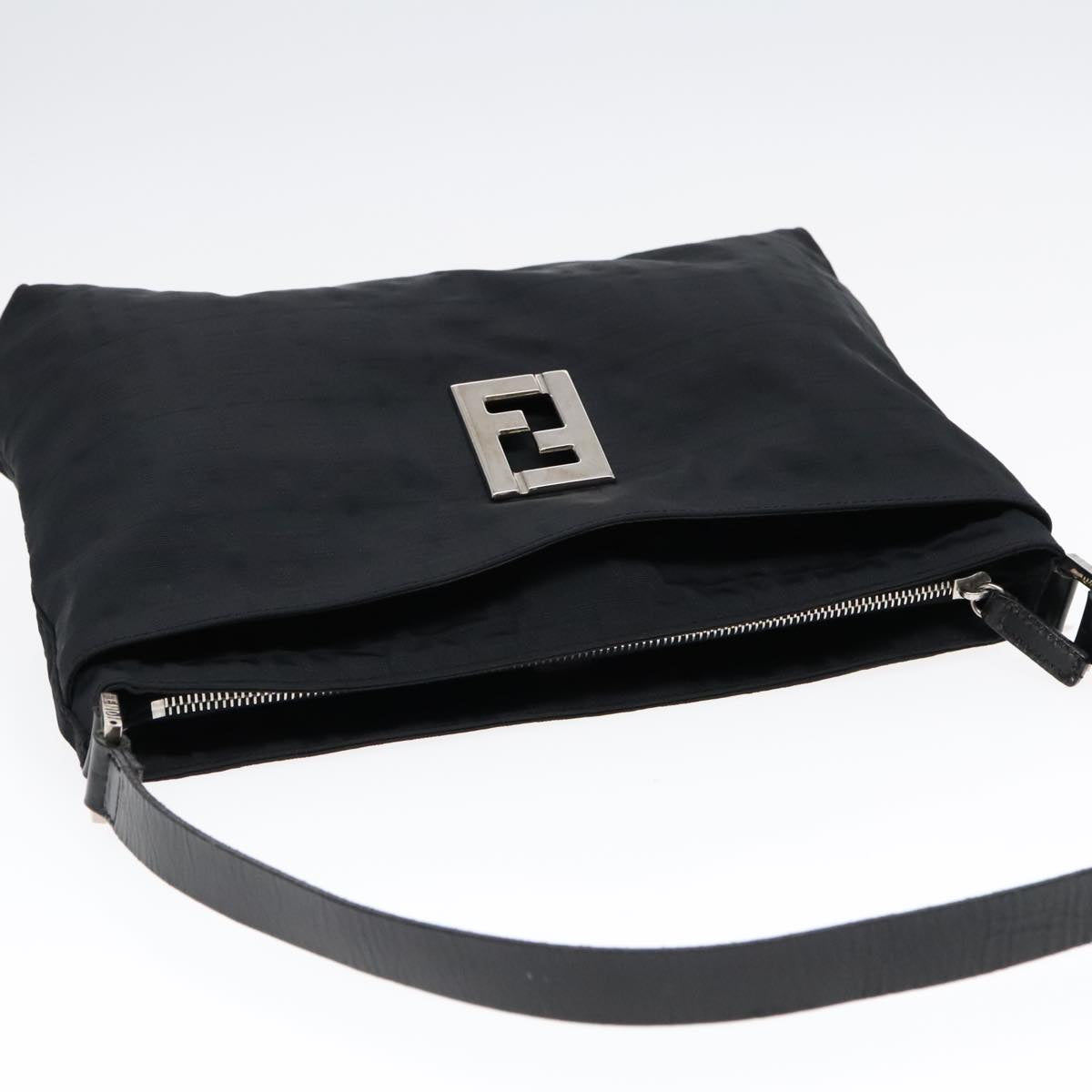 FENDI Zucca Canvas Shoulder Bag Silver Black Auth ep5725