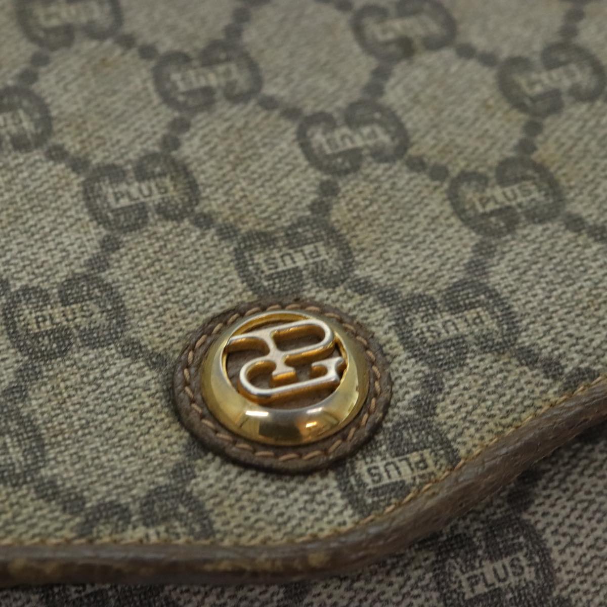 GUCCI GG Plus Supreme Shoulder Bag PVC Beige Gold Auth ep5740