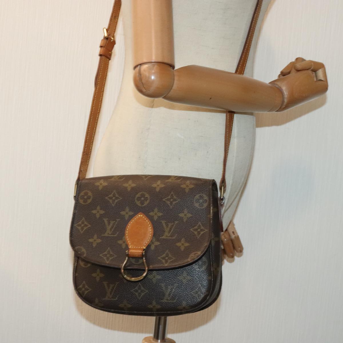 LOUIS VUITTON Monogram Saint Cloud MM Shoulder Bag M51243 LV Auth ep5748