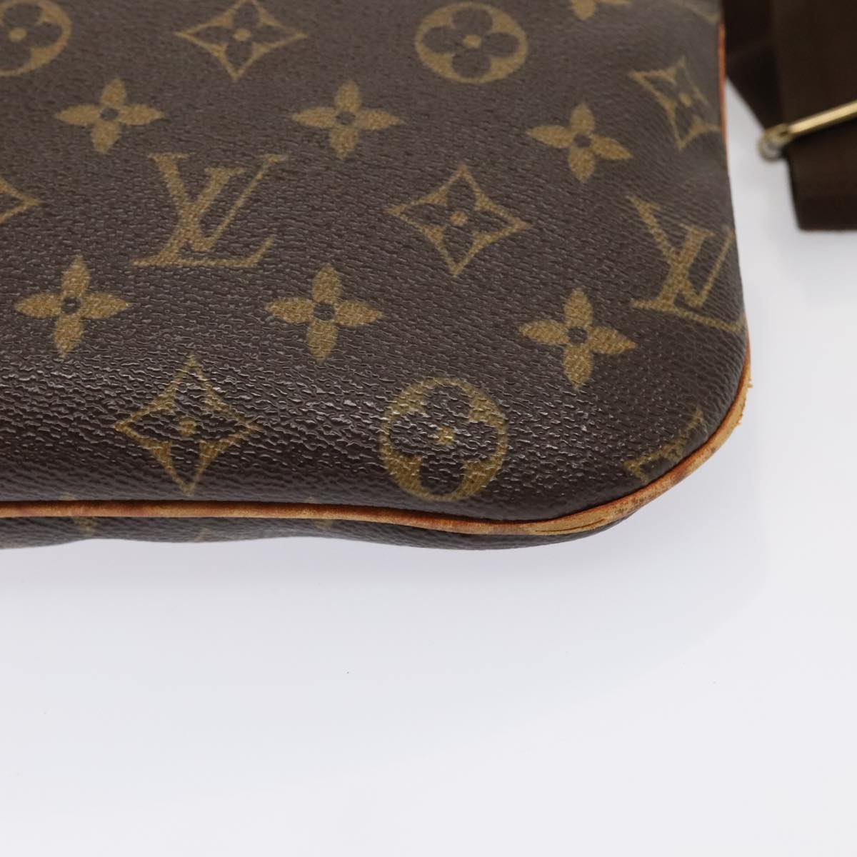 LOUIS VUITTON Monogram Pochette Bosphore Shoulder Bag M40044 LV Auth ep5819