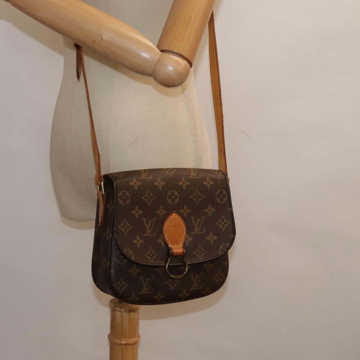 LOUIS VUITTON Monogram Saint Cloud MM Shoulder Bag M51243 LV Auth ep5922