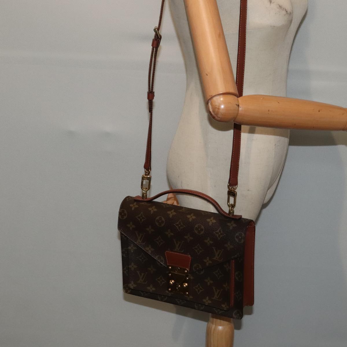 LOUIS VUITTON Monogram Monceau 26 Shoulder Bag M51187 LV Auth ep5950