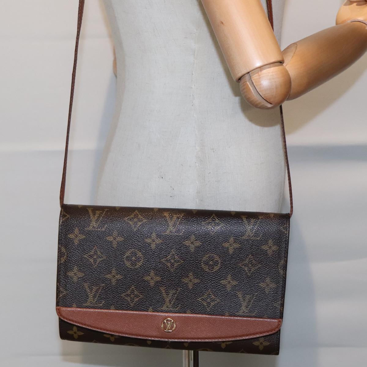 LOUIS VUITTON Monogram Bordeaux 24 Shoulder Bag M51798 LV Auth ep5965