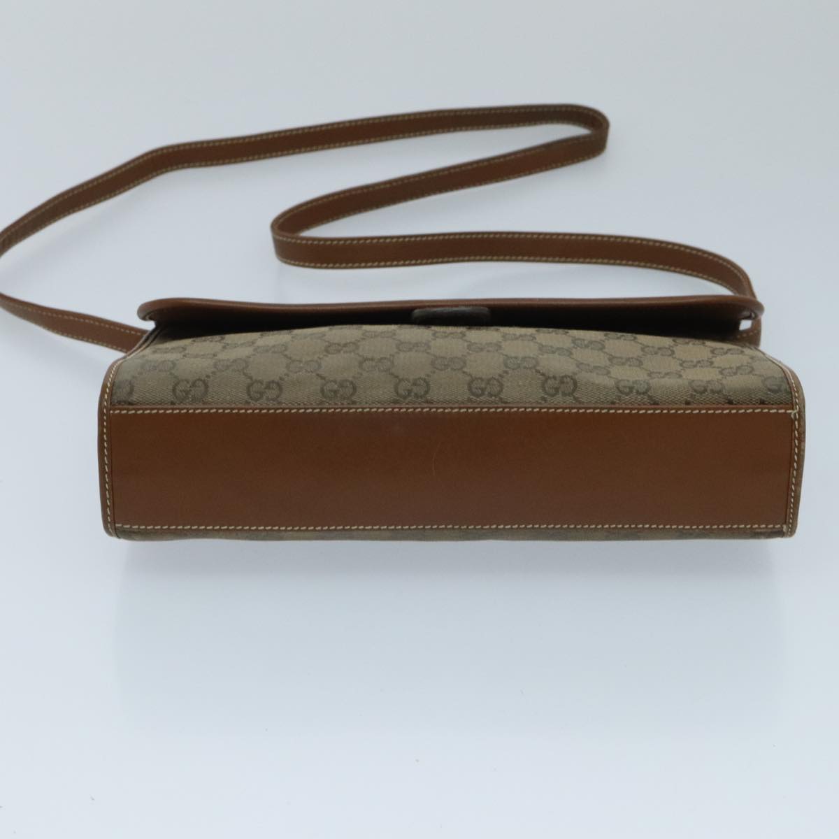 GUCCI GG Canvas Shoulder Bag Beige Gold Auth ep6167