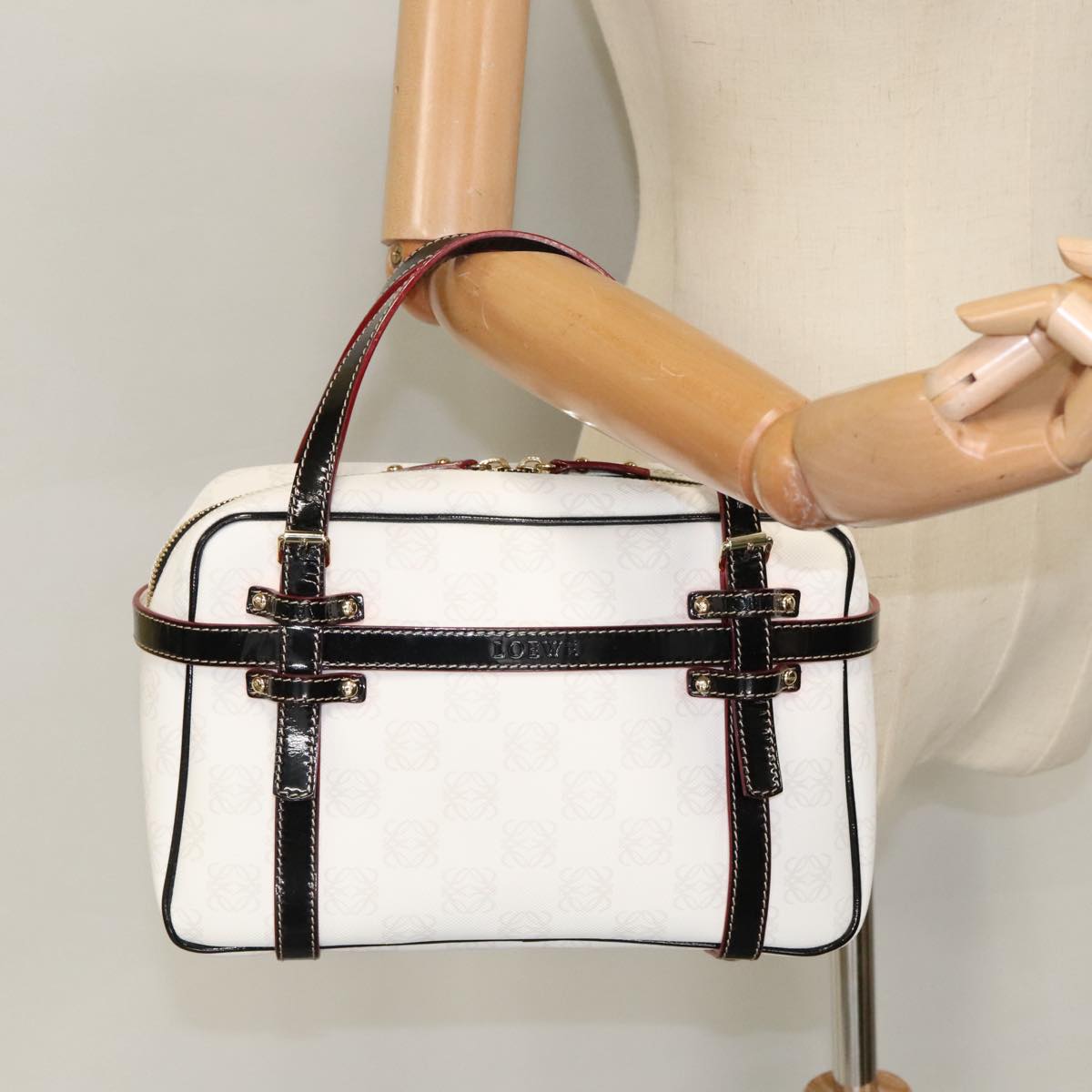 LOEWE Anagram Hand Bag PVC Gold White Auth ep6178