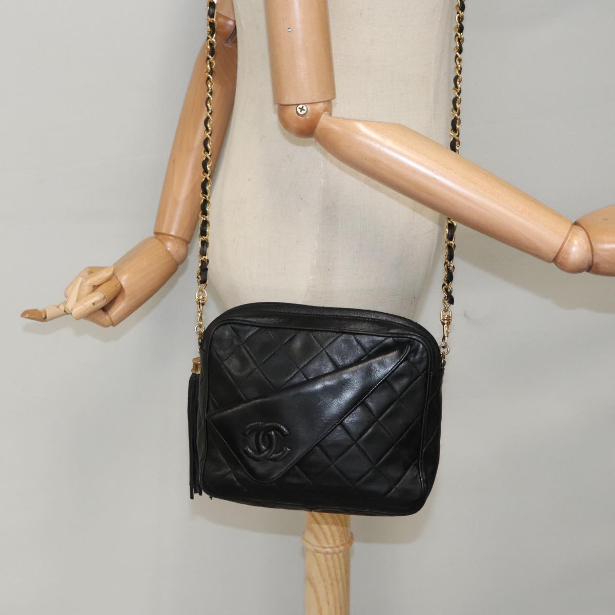 CHANEL Matelasse Chain Shoulder Bag Lamb Skin Black Gold CC Auth ep6251