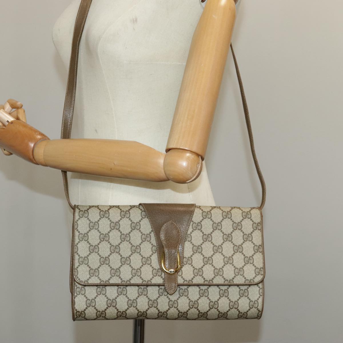 GUCCI GG Supreme Shoulder Bag PVC Beige Gold 904 02 050 Auth ep6356