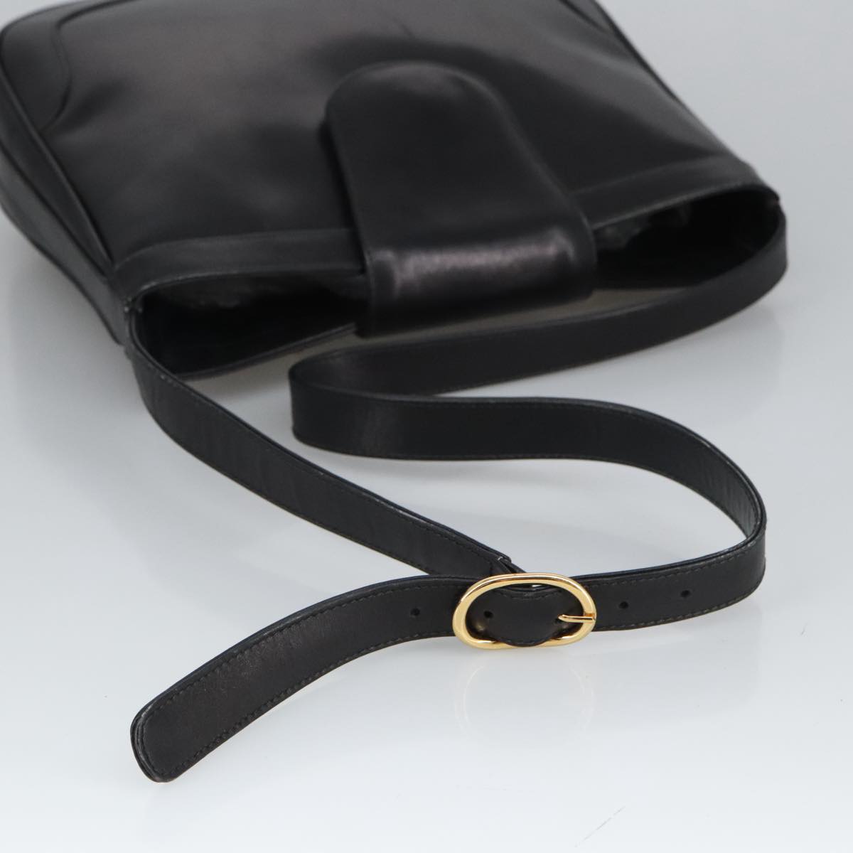 GUCCI Shoulder Bag Leather Black Gold Auth ep6517