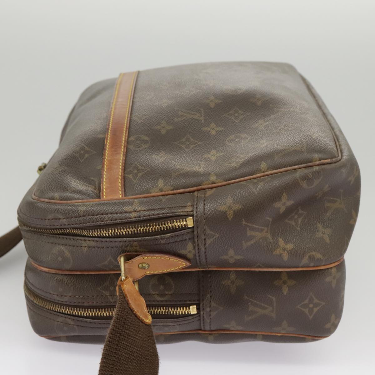 LOUIS VUITTON Monogram Reporter GM Shoulder Bag M45252 LV Auth ep6518