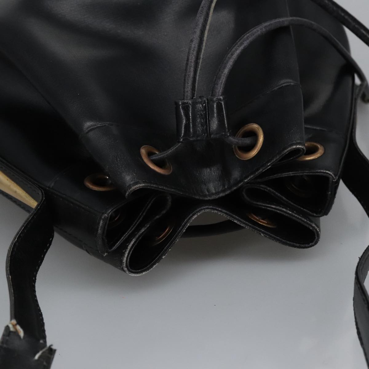 GUCCI Shoulder Bag Leather Black Gold Auth ep6571