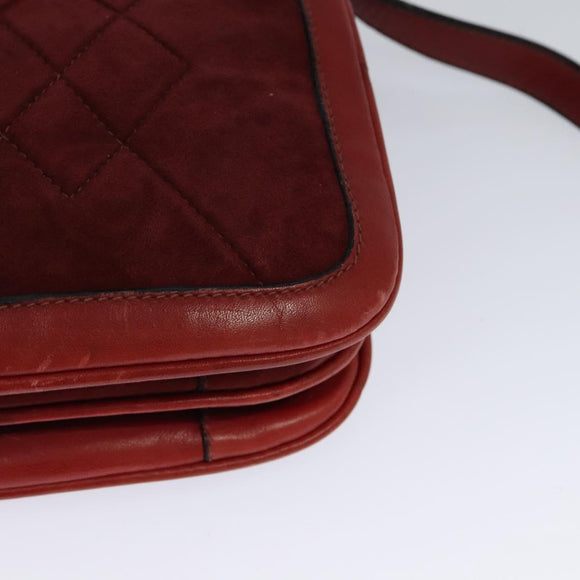 GUCCI Shoulder Bag Suede Vintage Red Gold Auth ep7843