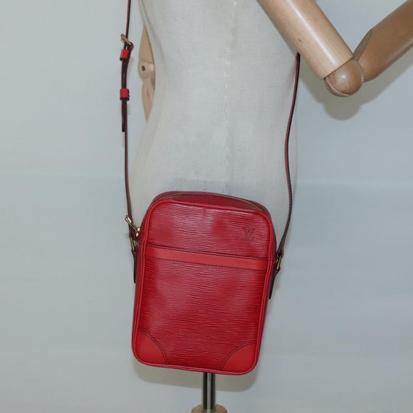 LOUIS VUITTON Epi Danube Shoulder Bag Red M45637 LV Auth ep9002