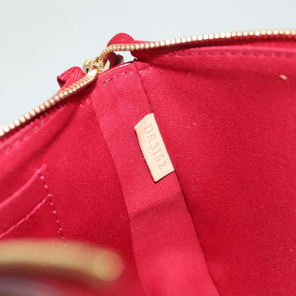 LOUIS VUITTON Vernis Pochette Accessoires Pomme D'amour M91577 LV Auth ep9386