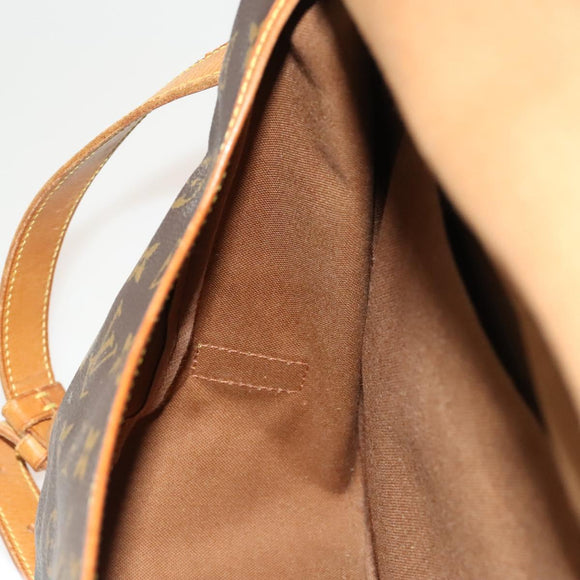 LOUIS VUITTON Monogram Saumur 35 Shoulder Bag M42254 LV Auth ep9649