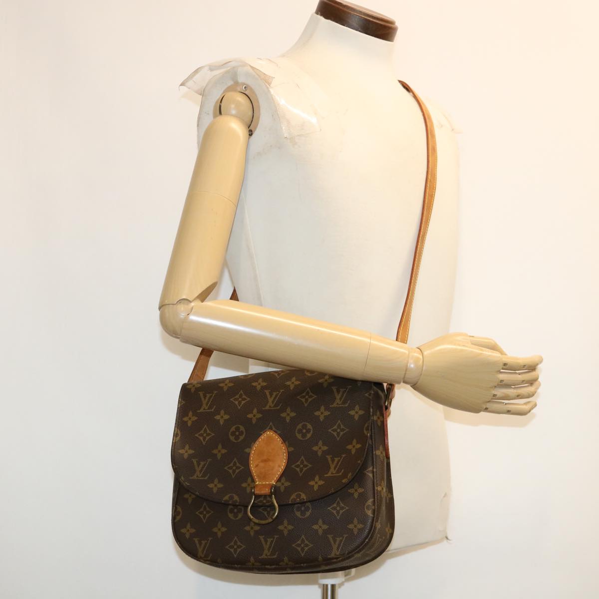 LOUIS VUITTON Monogram Saint Cloud GM Shoulder Bag M51242 LV Auth fm2247