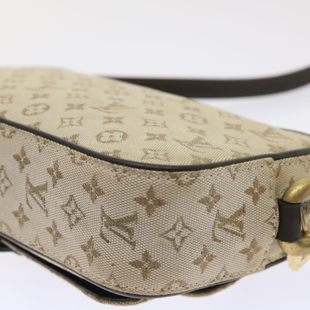 LOUIS VUITTON Monogram Mini Juliet MM Shoulder Bag Khaki M92218 LV Auth fm2508