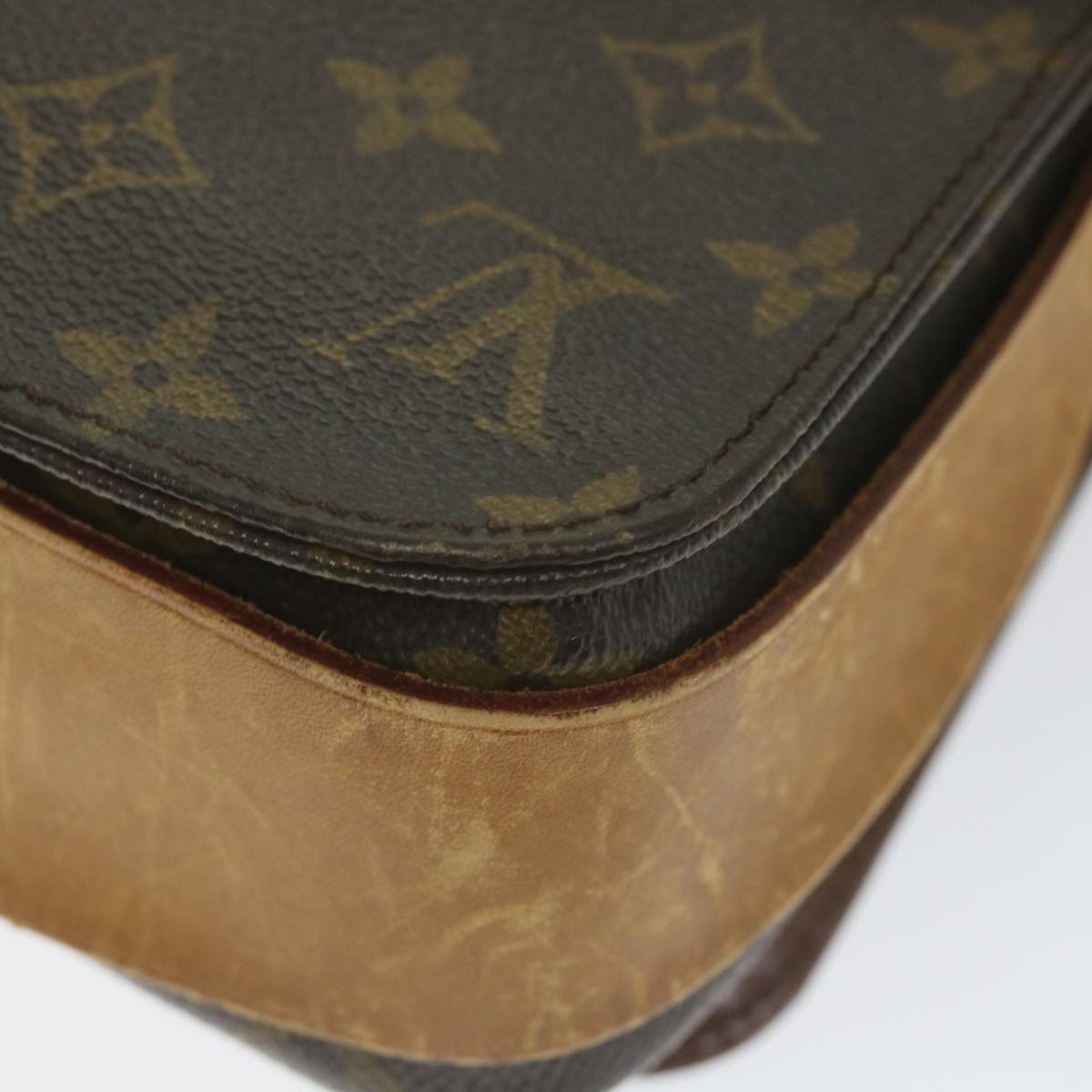 LOUIS VUITTON Monogram Cartouchiere MM Shoulder Bag M51253 LV Auth fm2958