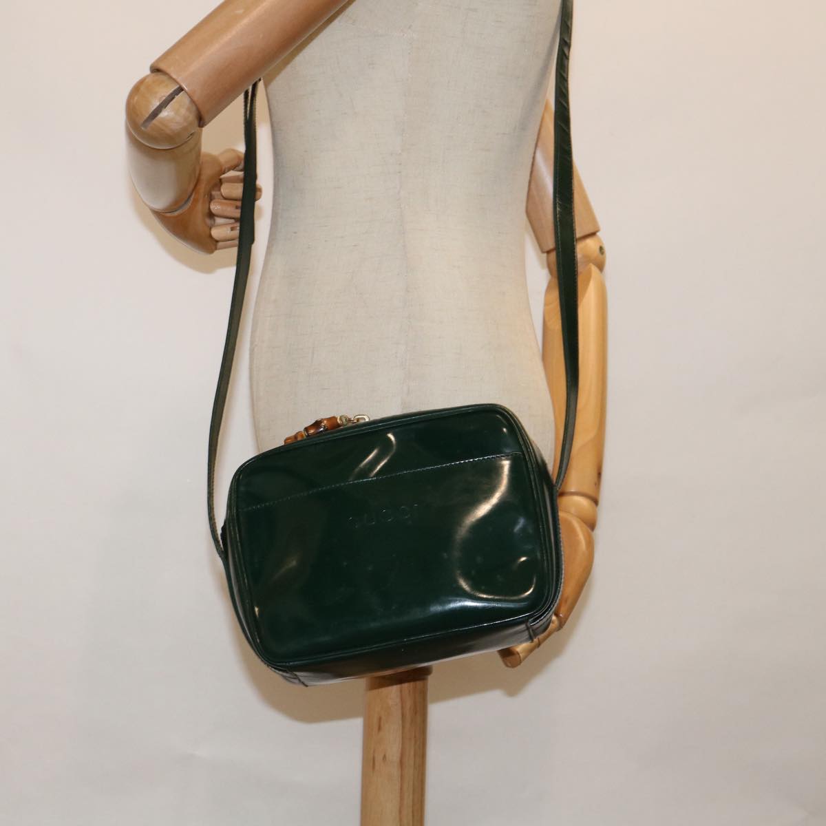 GUCCI Bamboo Shoulder Bag Patent leather Green 001 1705 1668 Auth fm2999