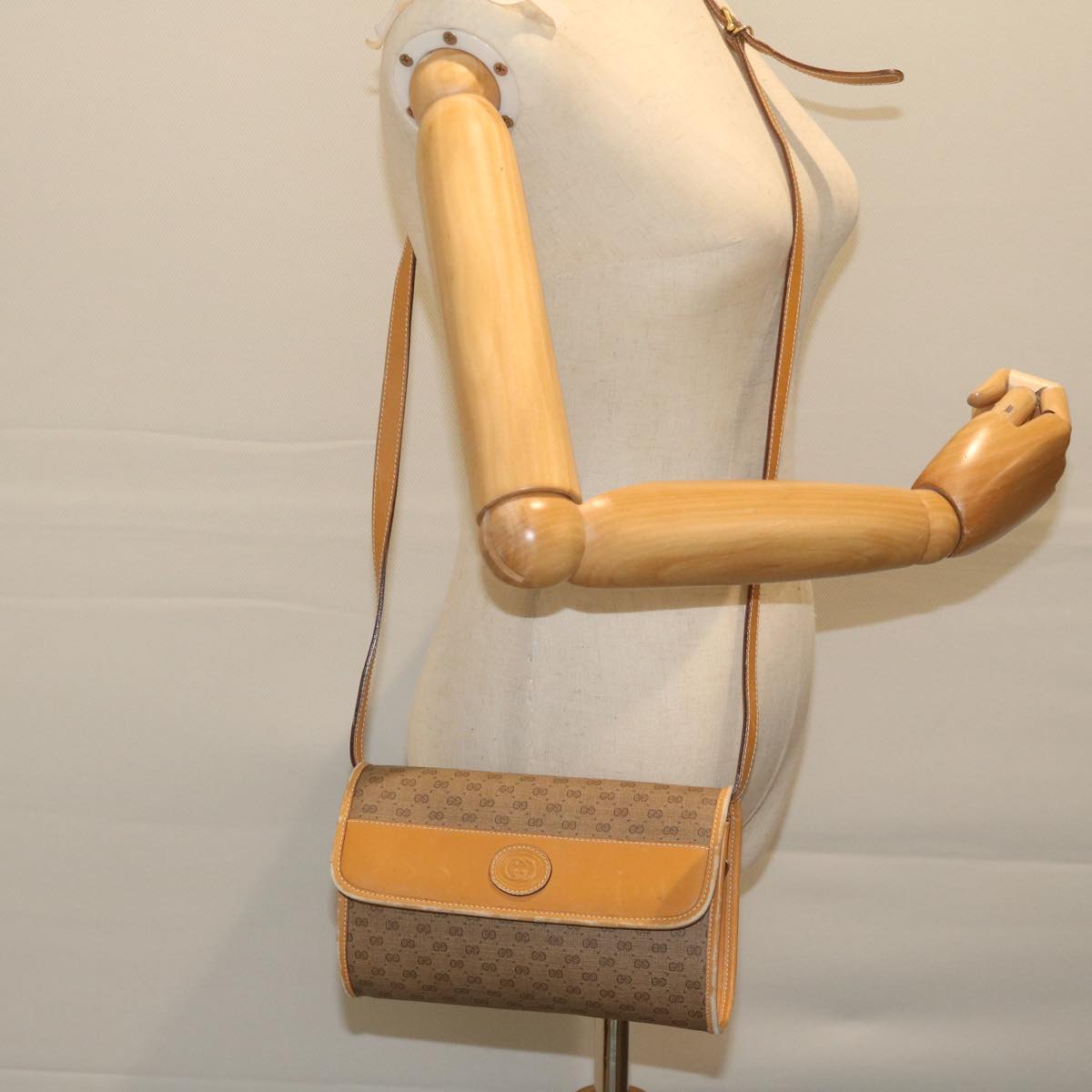 GUCCI Micro GG Supreme Shoulder Bag PVC Leather Beige 004 89 0265 Auth fm3029