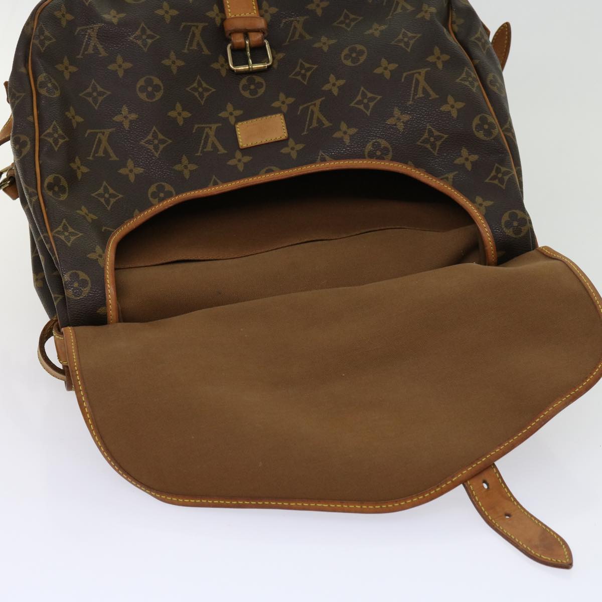 LOUIS VUITTON Monogram Saumur 35 Shoulder Bag M42254 LV Auth fm3048