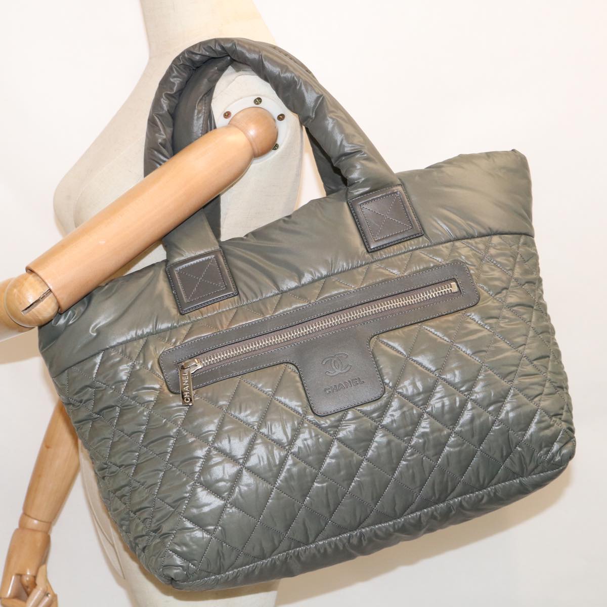 CHANEL Cococoon Hand Bag Nylon Gray CC Auth fm3055