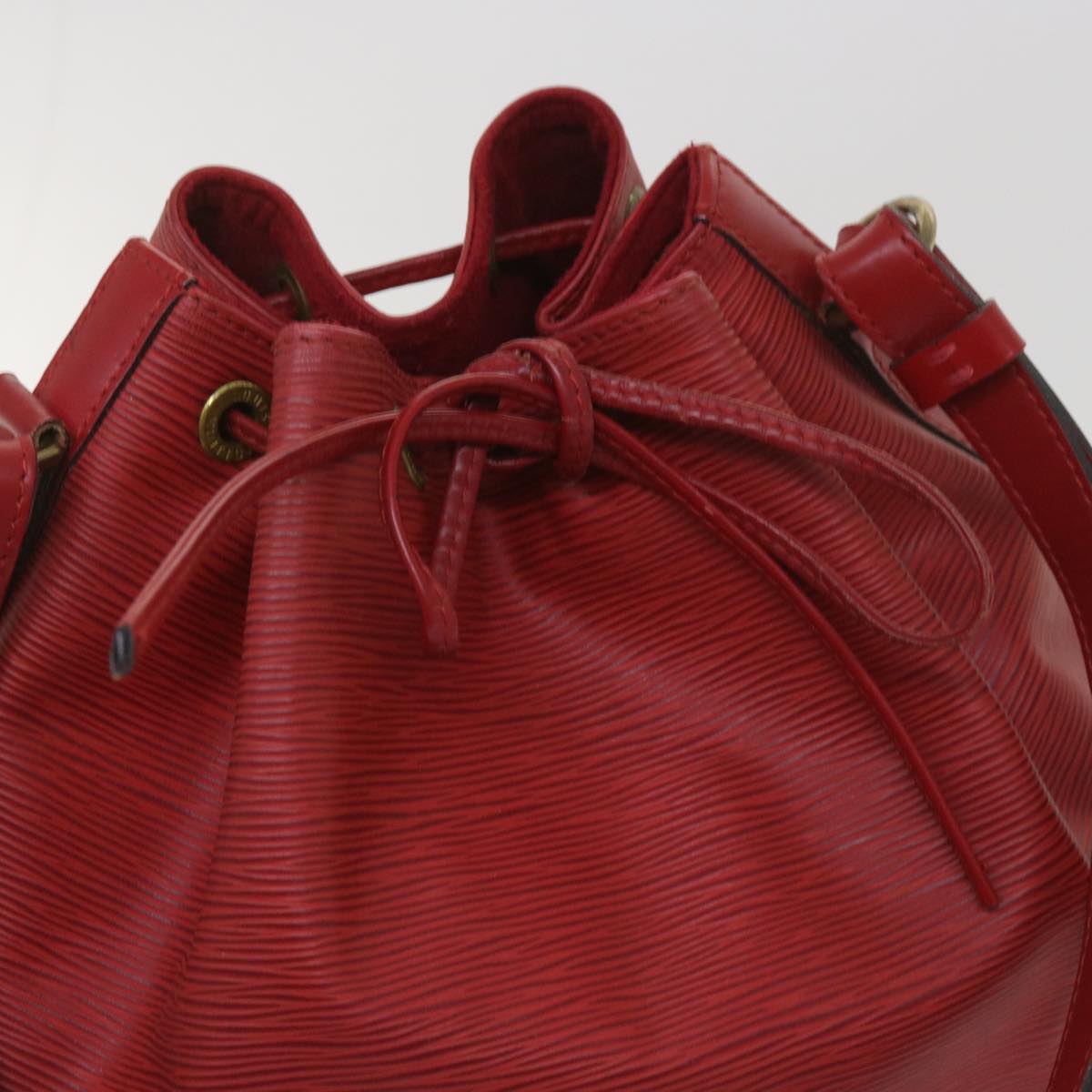 LOUIS VUITTON Epi Noe Shoulder Bag Red M44007 LV Auth fm3119