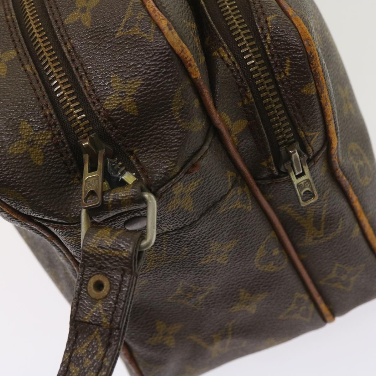 LOUIS VUITTON Monogram Migra Tour Shoulder Bag No.201 LV Auth fm3135