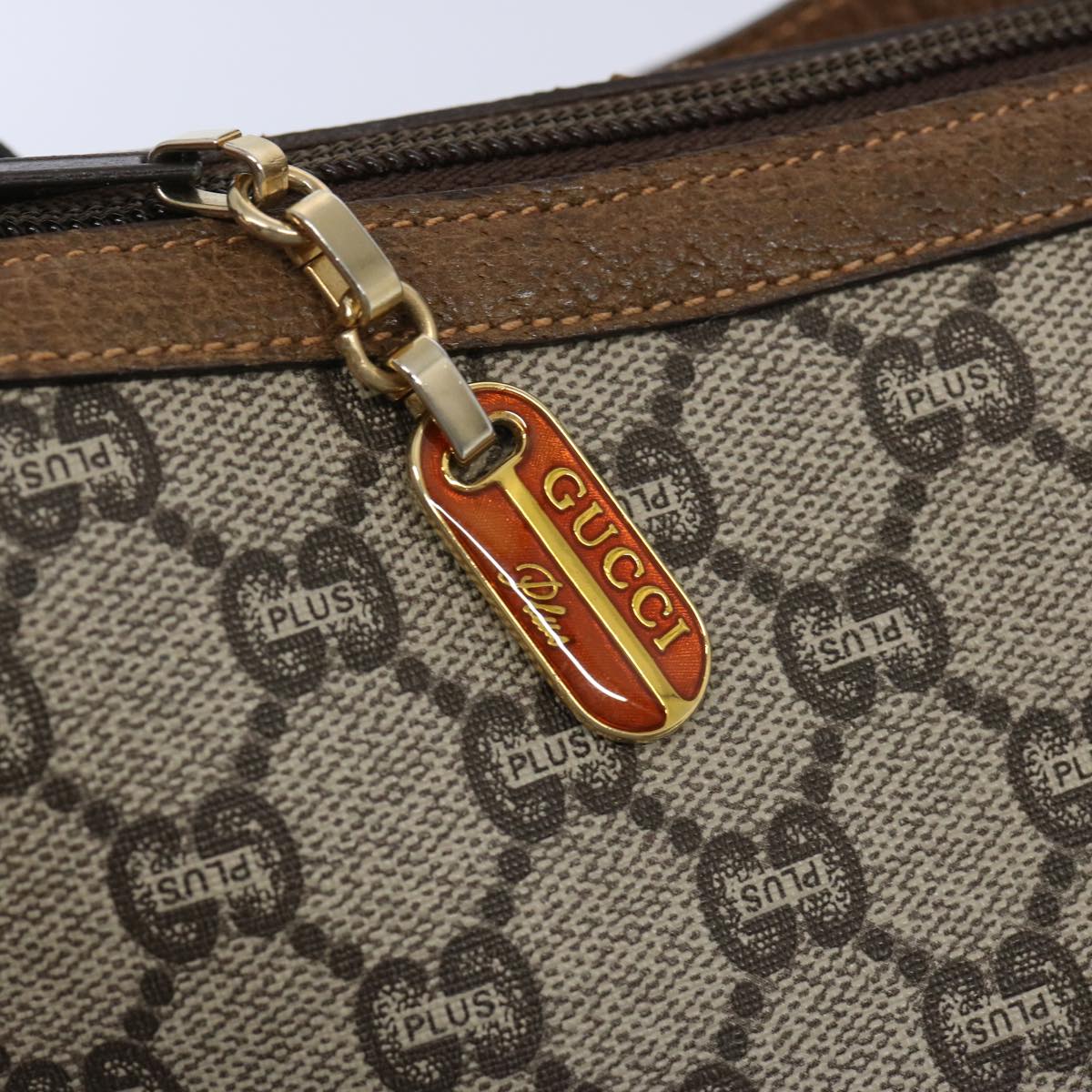 GUCCI GG Plus Supreme Shoulder Bag Beige Auth fm3139