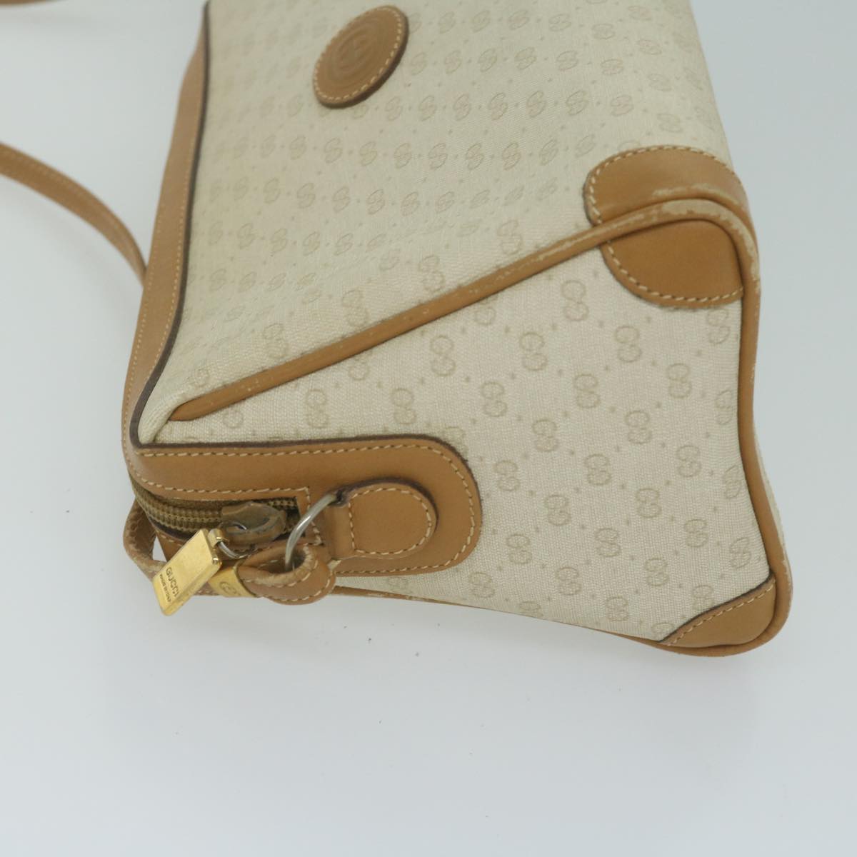 GUCCI Micro GG Canvas Shoulder Bag PVC Beige Auth fm3171