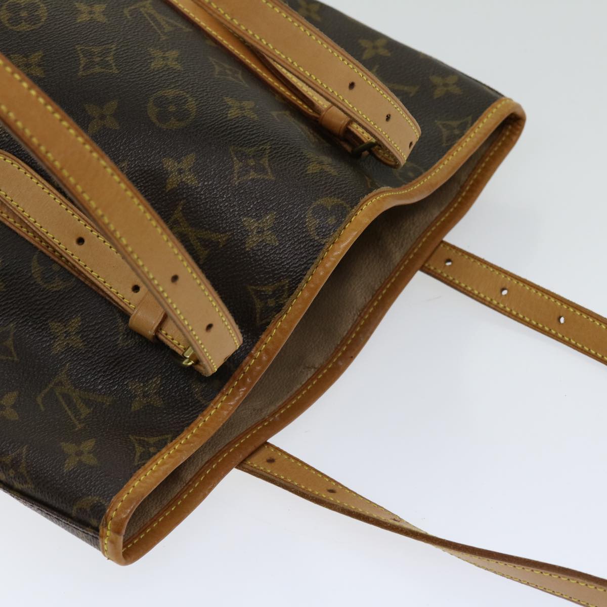 LOUIS VUITTON Monogram Bucket GM Shoulder Bag M42236 LV Auth fm3279