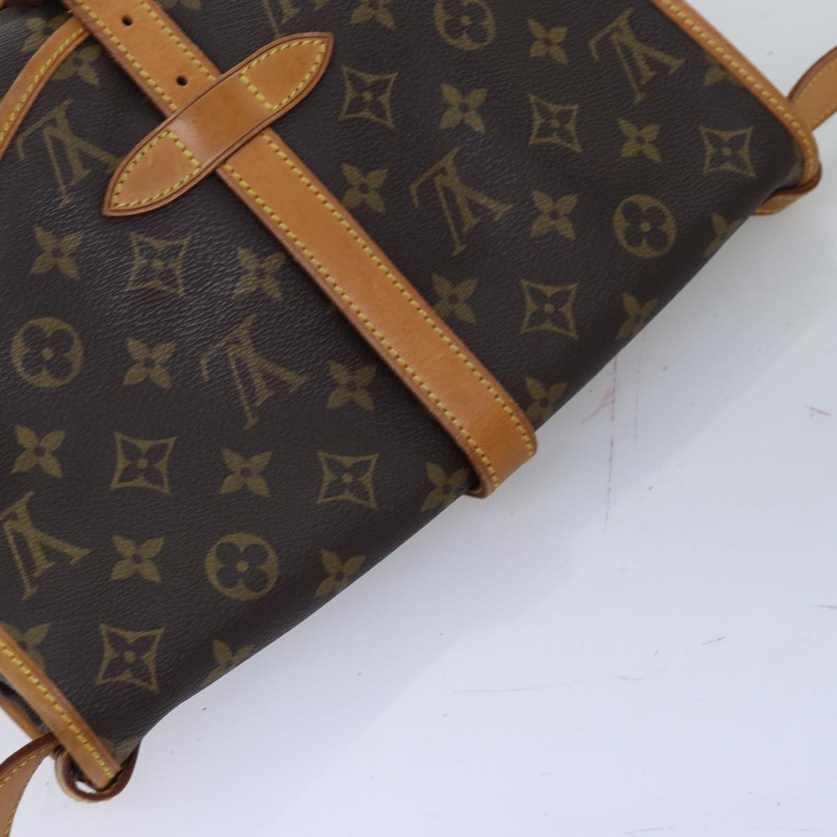 LOUIS VUITTON Monogram Saumur 30 Shoulder Bag M42256 LV Auth fm3388