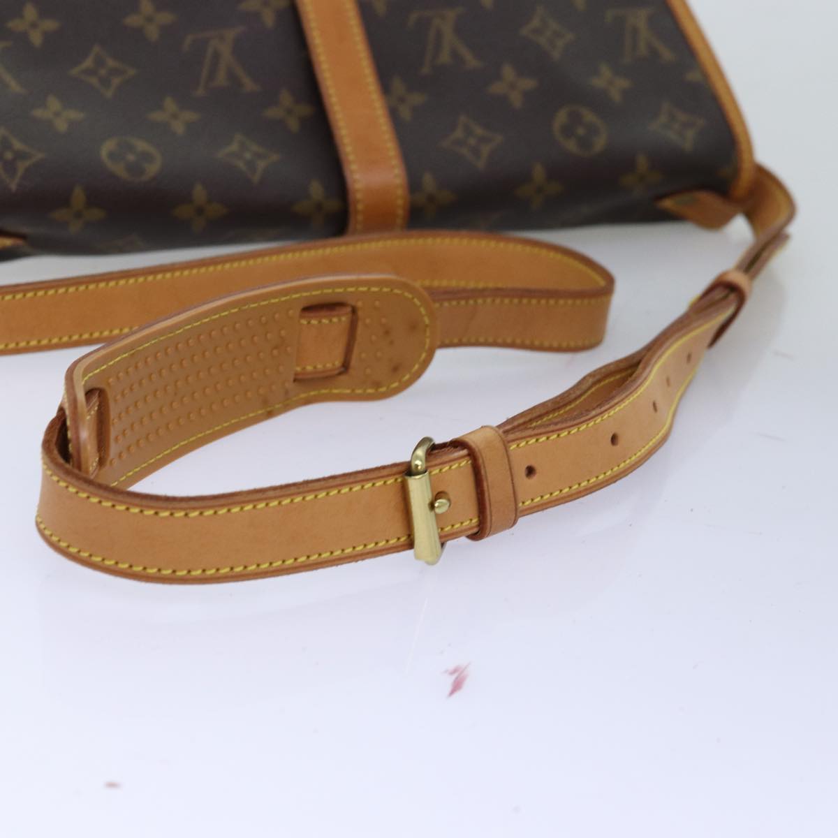 LOUIS VUITTON Monogram Saumur 30 Shoulder Bag M42256 LV Auth fm3388