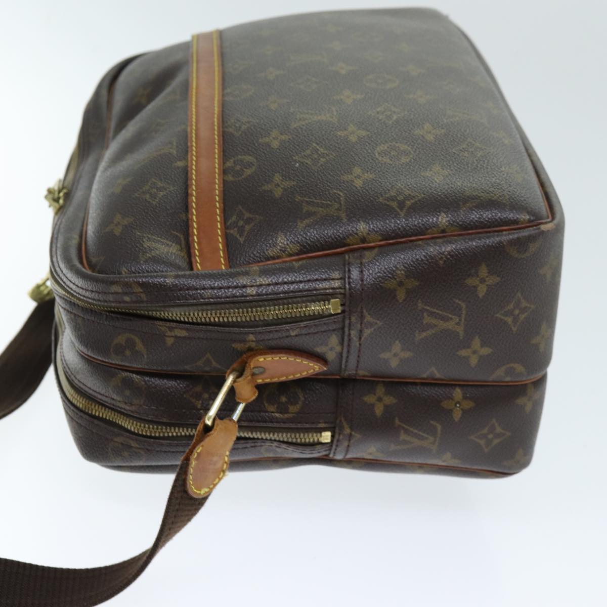 LOUIS VUITTON Monogram Reporter GM Shoulder Bag M45252 LV Auth fm3400