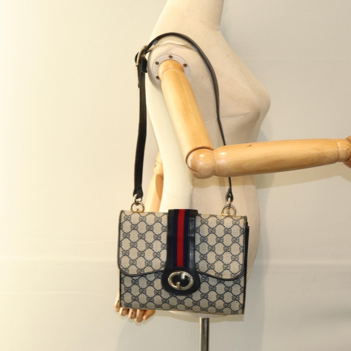 GUCCI GG Supreme Sherry Line Shoulder Bag PVC Leather Navy Red Auth fm3556