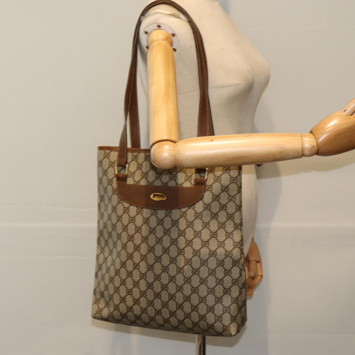 GUCCI GG Supreme Tote Bag PVC Leather Beige 002 39 6130 Auth fm3674